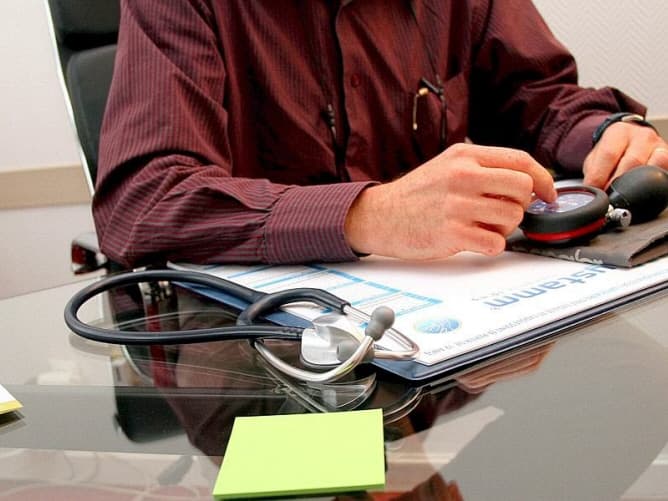 Déserts médicaux en Alsace : Où et comment trouver un spécialiste en 2026 ?